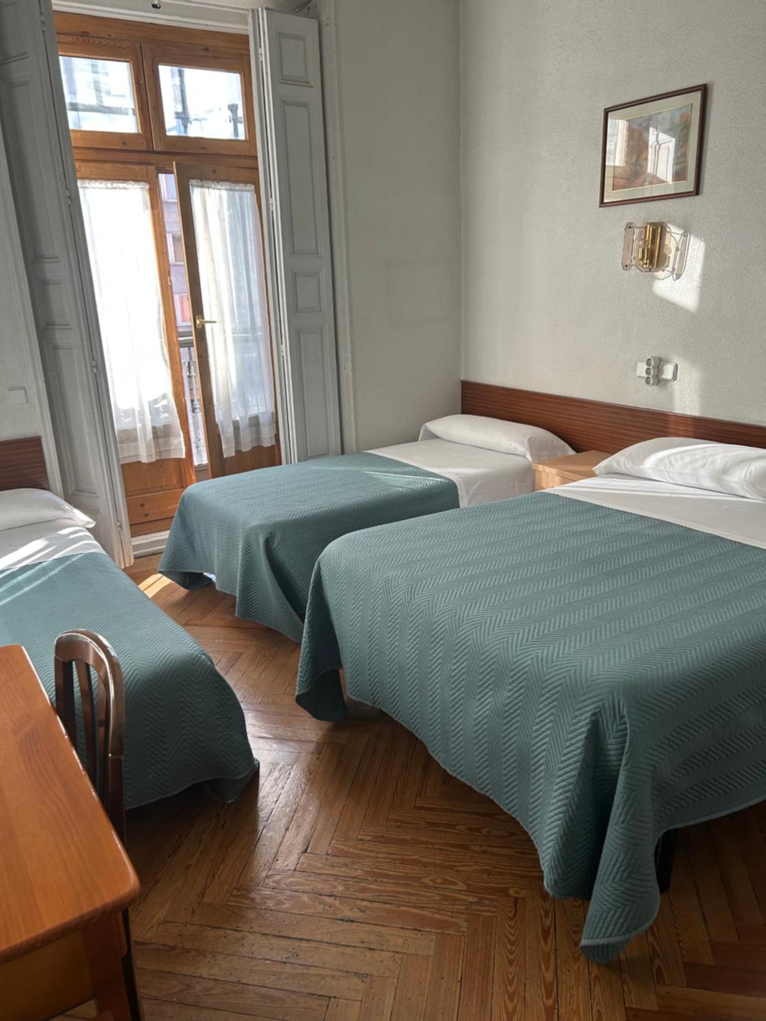 Hostal Tudescos — Photos 1